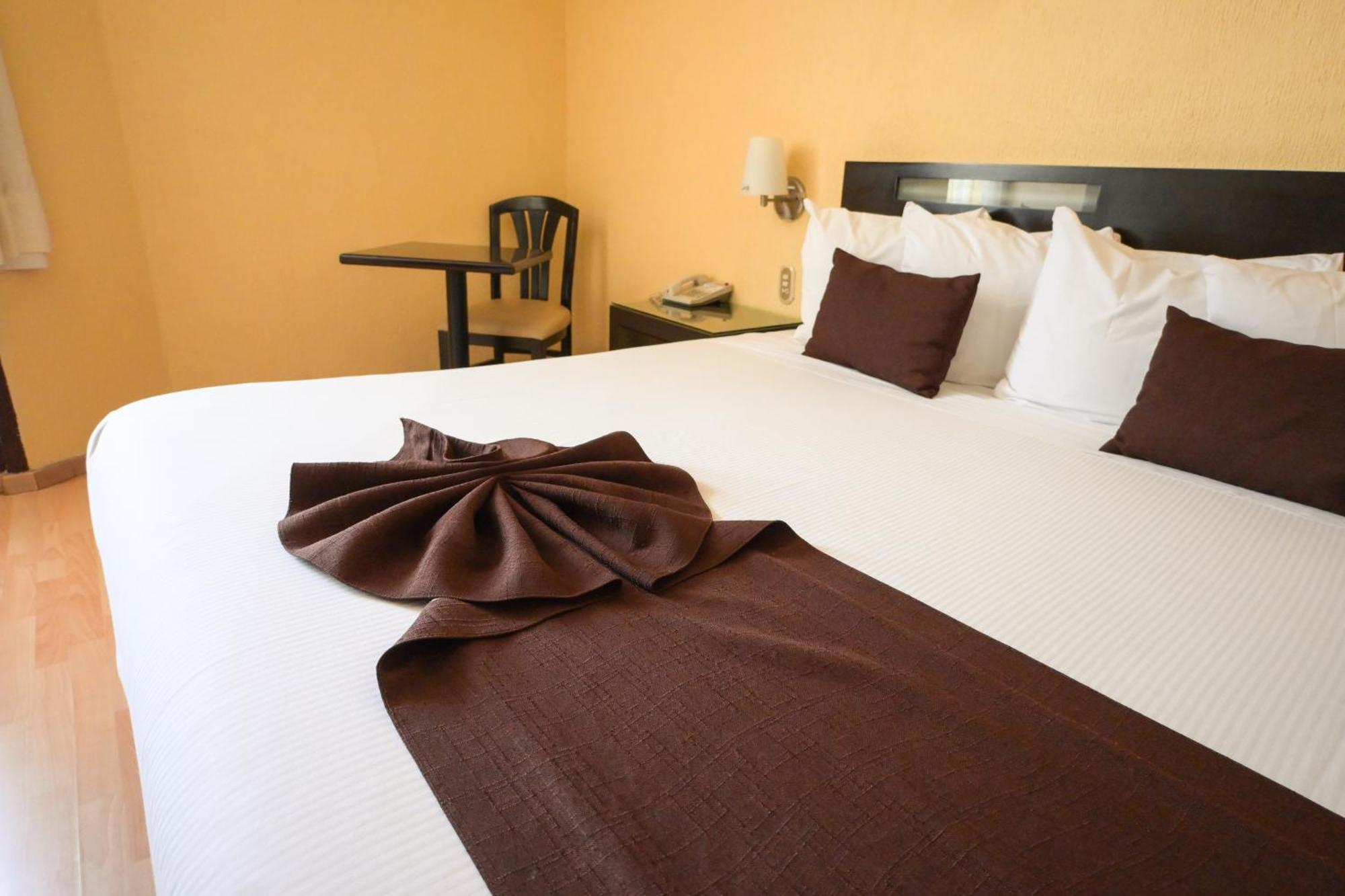 Hotel Santa Irene 瓜达拉哈拉 外观 照片