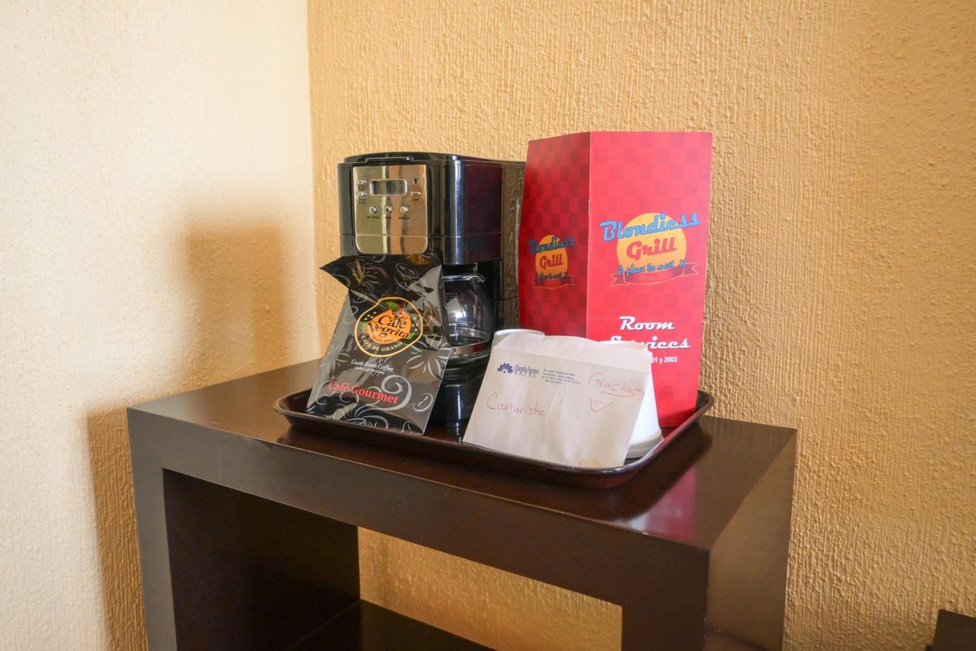 Hotel Santa Irene 瓜达拉哈拉 外观 照片