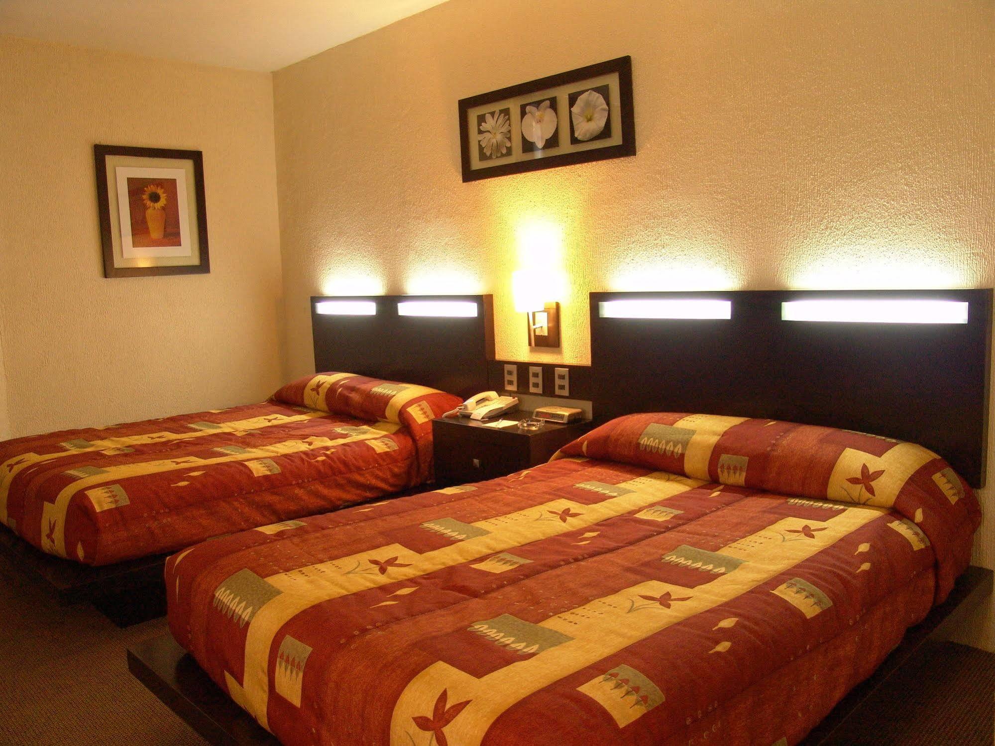 Hotel Santa Irene 瓜达拉哈拉 外观 照片