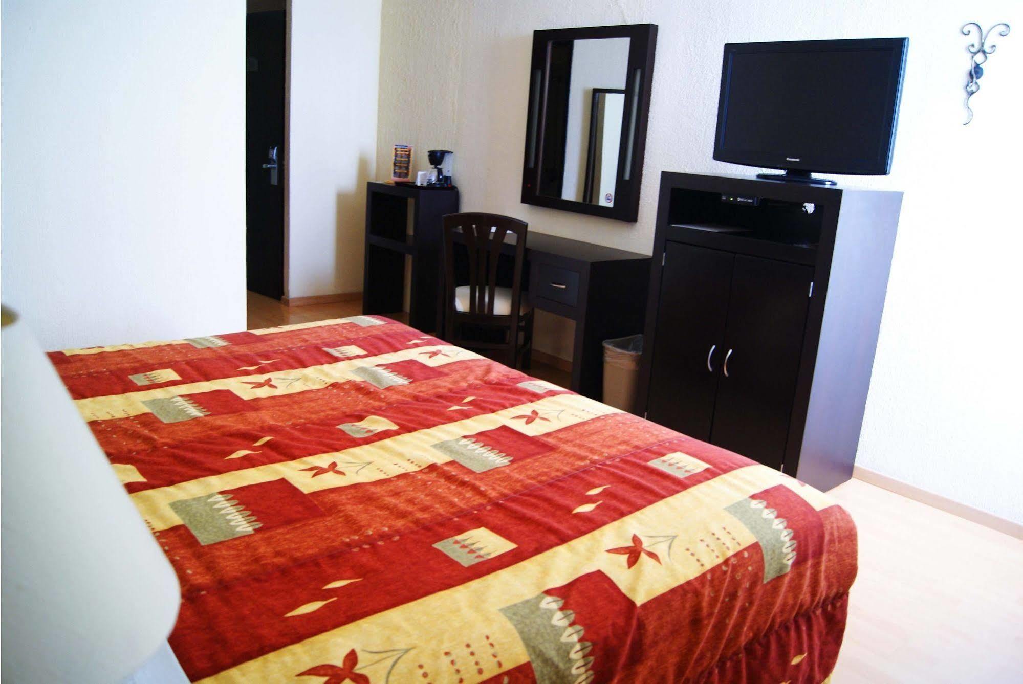 Hotel Santa Irene 瓜达拉哈拉 外观 照片